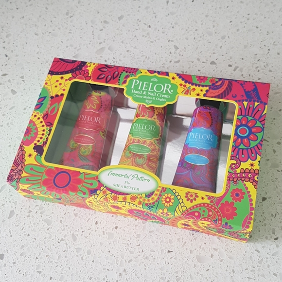 Hand & Nail Cream, Immortal Pattern (Pack of 3) - Picture 1 of 7